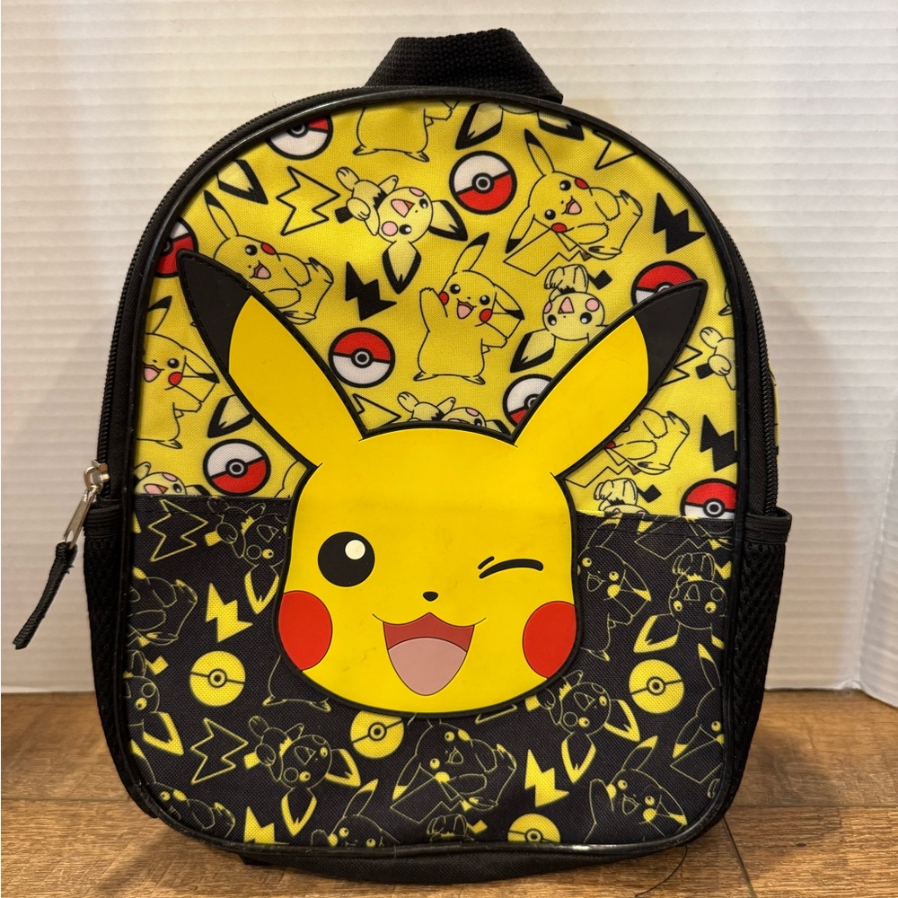 Pikachu Pichu & Pokeball Yellow Black Small Backpack 2022 Bioworld Pokemon